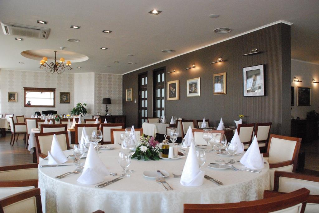 Hotel Srbija 弗尔沙茨 外观 照片